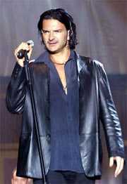 ricardo-arjona.jpg