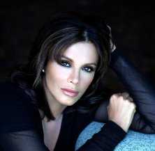 lucia-mendez01a.jpg