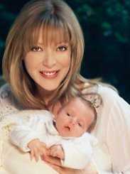 edith-gonzalez01a.jpg